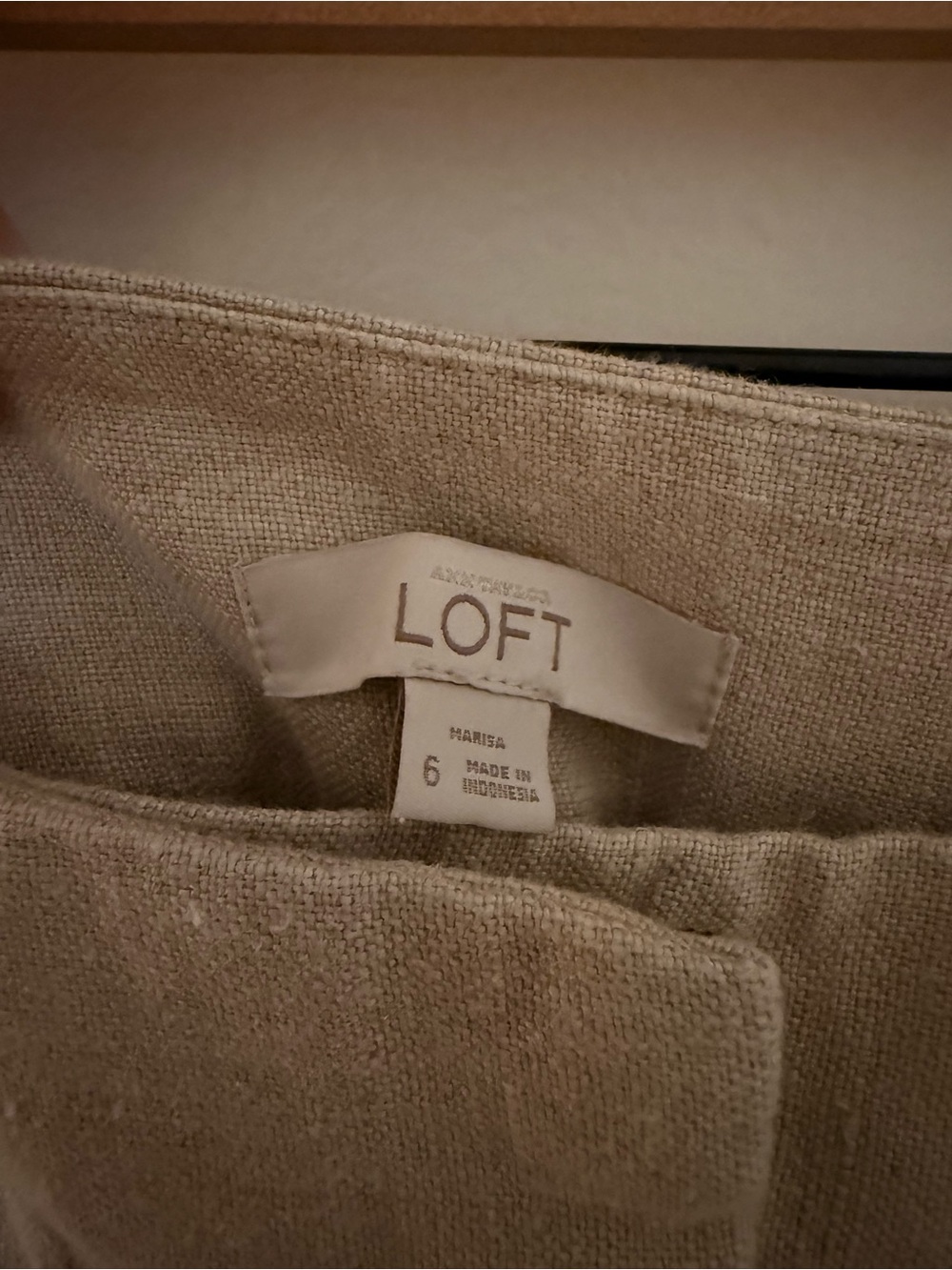 LOFT Wide-Leg Linen-Blend Pants in Light Beige - Picture 3 of 3